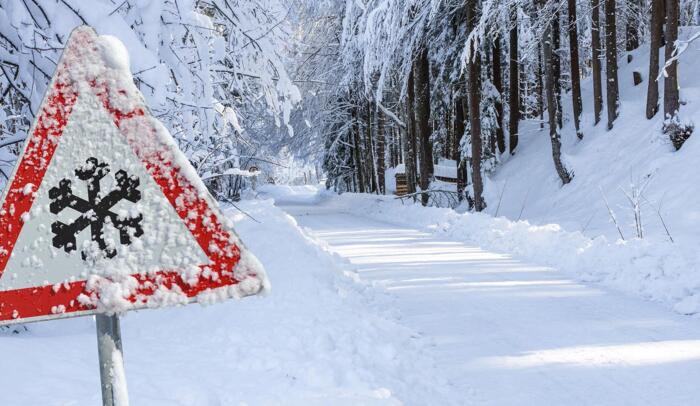 Bei Schnee und Eis umweltschonende Streumittel verwenden!